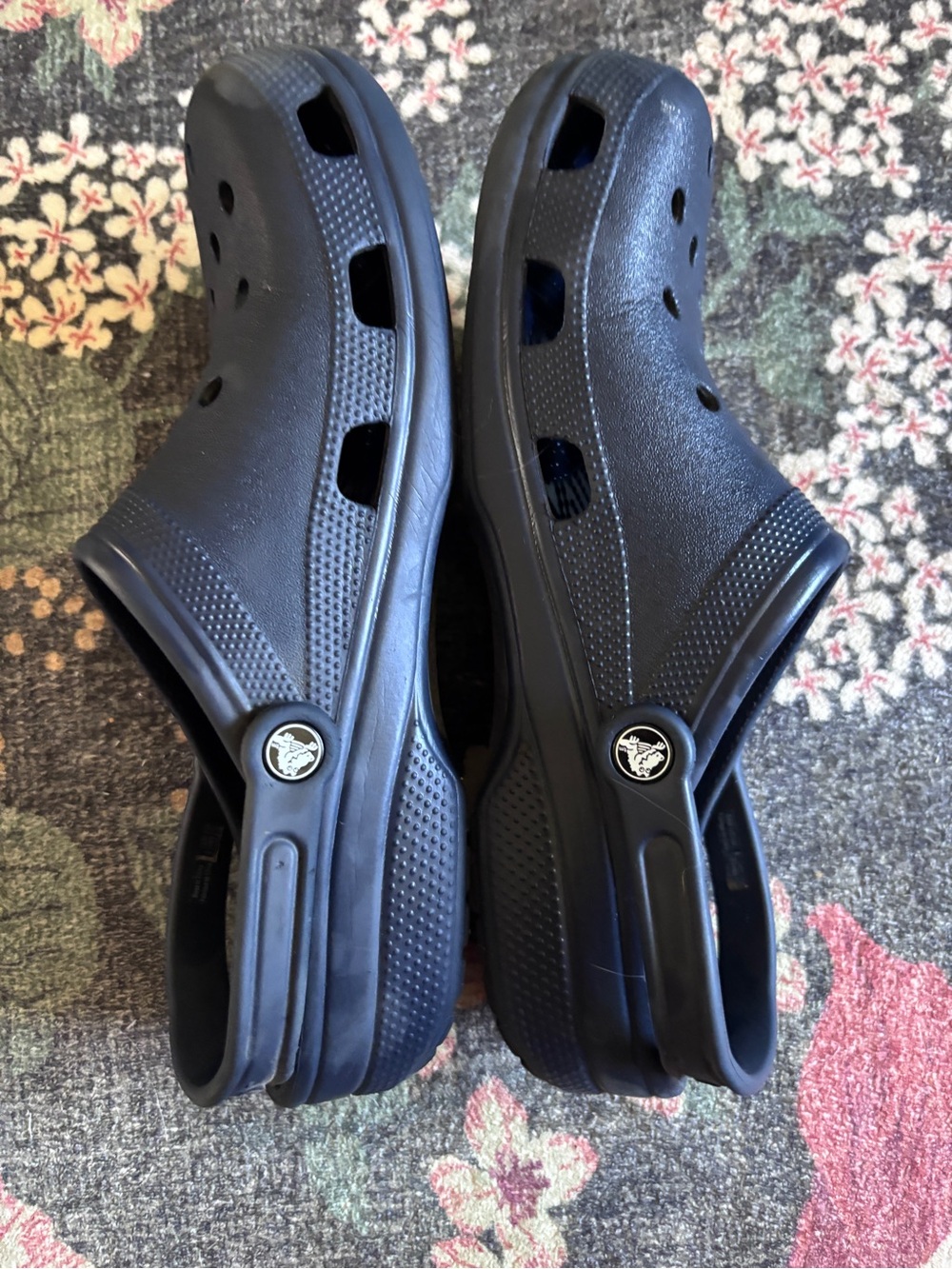 Crocs - Picture 3 of 7